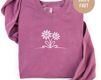 Comfort Colors Daisy Long Sleeve T-Shirt: Floral Unisex T Shirt