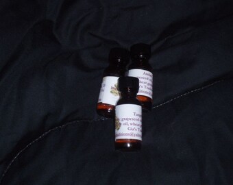 Sandalwood Perfume 1\/2oz