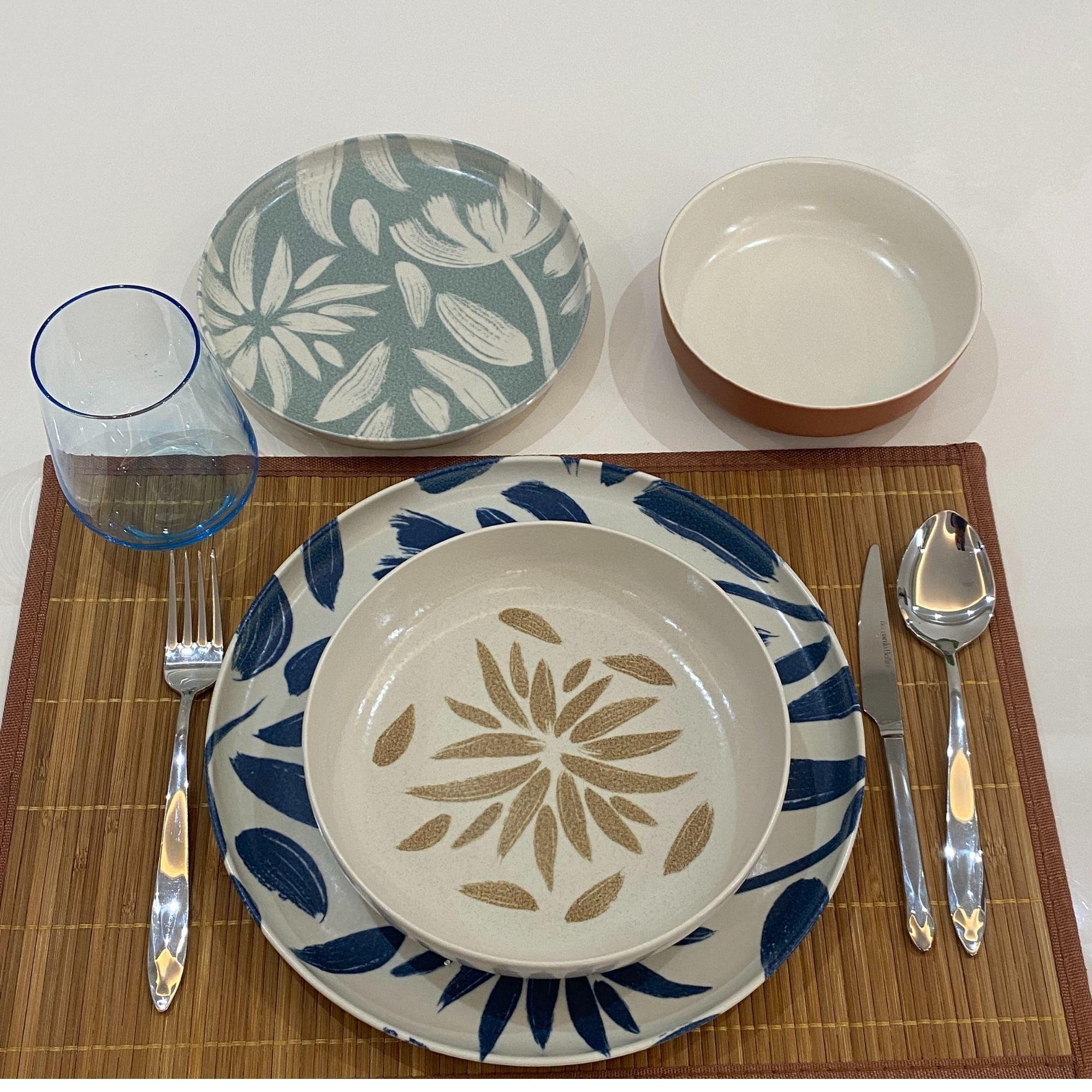 カラフルな磁器食器セット：モダンな花柄食器 - Etsy 日本