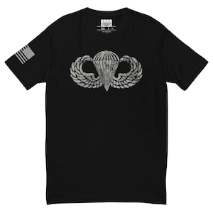 In der Luft schwebende Flügel-T-Shirt