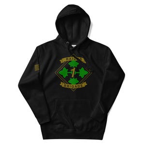 Sweat à capuche premium ajusté Raider Brigade