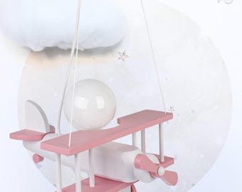 Liten rosa träflygplanslampa | Hängande flygplanslampa för barnrum | Flygplanslampa för barnrum | Äventyrsrum | Taklampa för barn