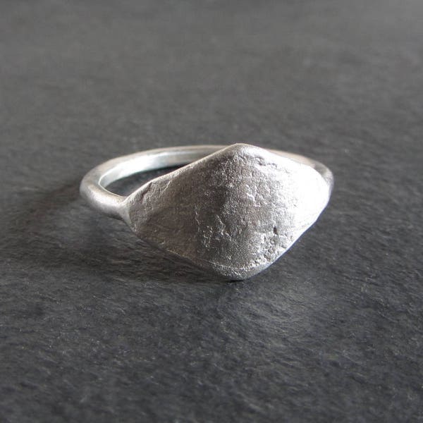 Rustic diamond-shaped ring in sterling silver / silver ring / ancient style ring / organic ring / primitive ring / stackable ring / handmade