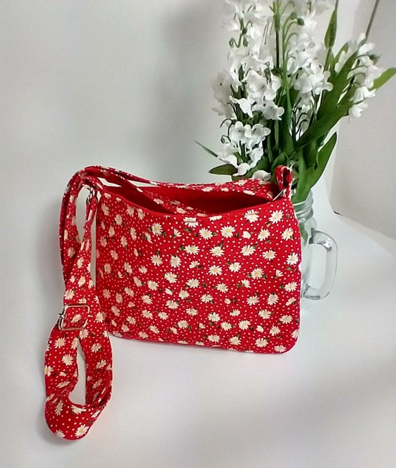 Red PU PARI FANCY Hand Bags, 466 Gm, Size: Free Size at Rs 350/piece350 in  New Delhi