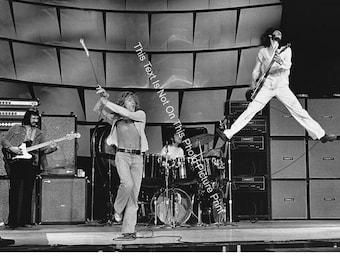 The Who, Pete Townshend, Roger Daltrey Photo Keith Moon Entwistle Celebrity Rock Band Snapshot Music Memorabilia 5x7 8x10 Print Poster A224