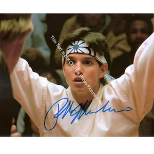Ralph Macchio Autographed Photo Karate Kid Crane Kick Signed Print Final Moment Picture Poster Reprint Retro Snapshot Movie Memorabilia A451