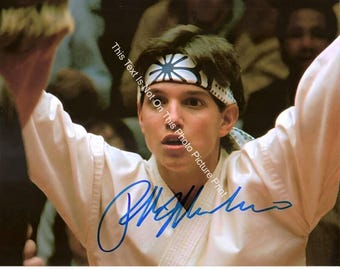 Ralph Macchio Autographed Photo Karate Kid Crane Kick Signed Print Final Moment Picture Poster Reprint Retro Snapshot Movie Memorabilia A451