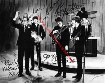 The Beatles Signed Autographed Photo John Lennon, Paul McCartney John Paul George Ringo Autograph Photo Celebrity Signed Photograph Art E442