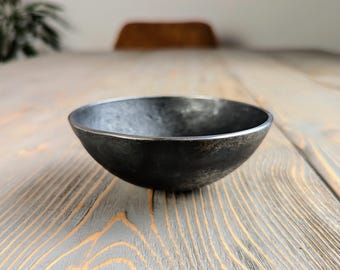 Handgeschmiedete Schale zum Räuchern, für Edelsteine, als Geschenk, zum Hochzeitstag oder als Dekoration