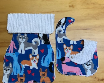 Flannel Burp Cloth y Snap Closure Bib con Chenille Back, Dogs, Corgi, Husky
