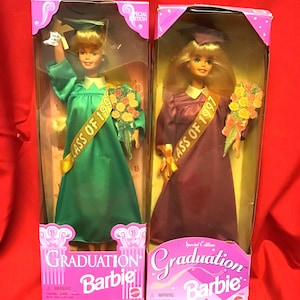 Barbies de formatura vintage de 1997 e 1998
