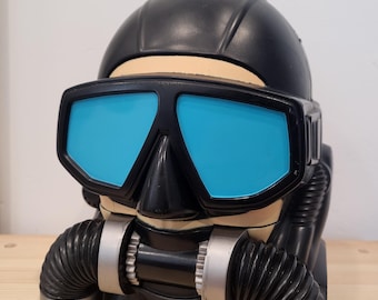 1997 Micro Machines Gallob Toys Inc Military Navy Seal Scuba Diver Playset Collectable Vintage Rare Find