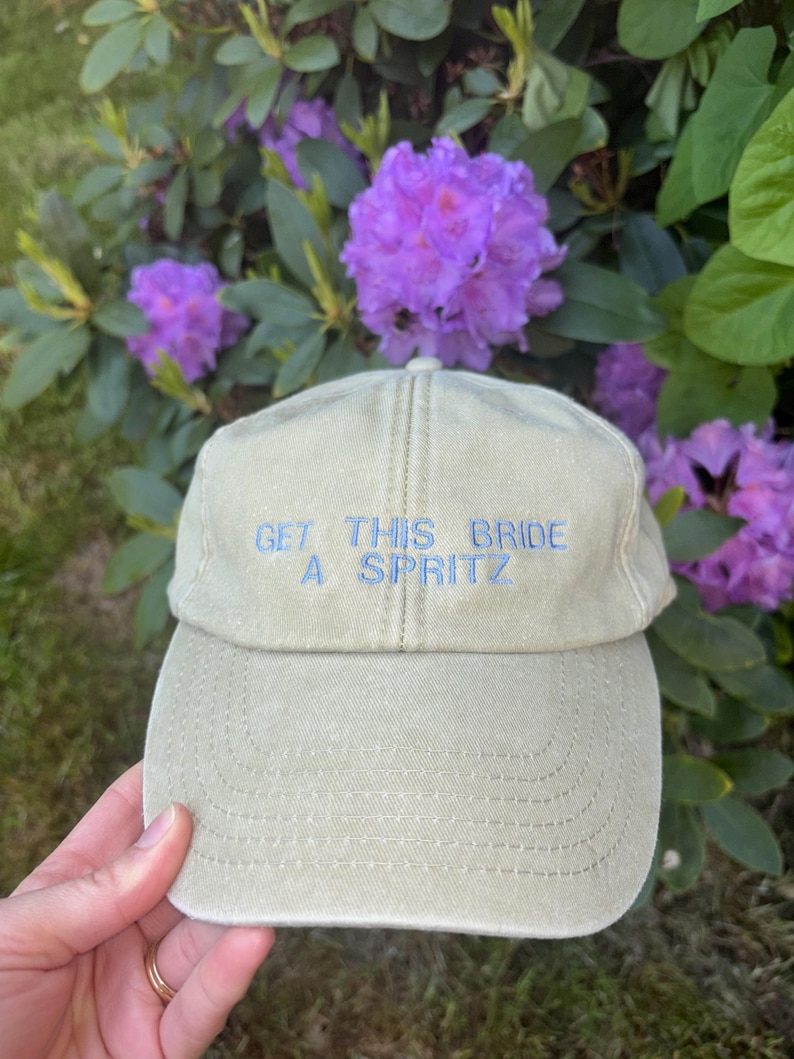 Funny bride to be hat with personalised drink embroidery, white baseball cap for wedding weekend and girls trip