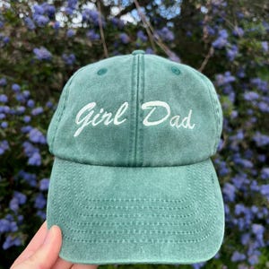 Personlig basebollkeps – Broderad pappahatt | Present till pappa, morfar, styvpappa | Födelsedag, jul, babyshower, present från dotter