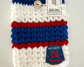 Shane Hollander gehaakte jersey hoes voor e-reader; Verwarmde Rivalry Hockey Romance Kindle Sleeve