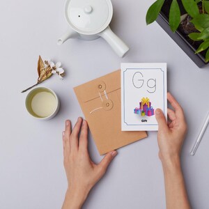 Alphabet Tracing Printable Montessori Cards | 26 Alphabet Flash Cards PDF | Montessori Toys & Animal pics A-Z Preschool Teaching flashcards