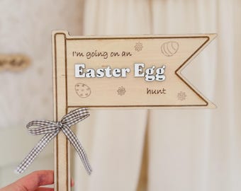 Bandiera personalizzata per la caccia alle uova di Pasqua / Decorazione in legno incisa per la caccia alle uova di Pasqua / Cartello pasquale inciso / Bandiera per la caccia alle uova di Pasqua / Decorazione pasquale
