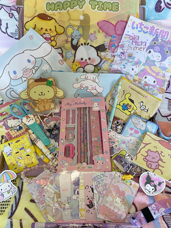 Kawaii Sanrio Mystery Gift Box: Hello Kitty, Cinnamoroll & Friends