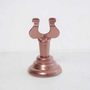 Porte-cartes rose en cuivre, 1 pince pour harpe peinte en acier inoxydable pour étiquette, marqueur de nourriture pour buffet, cartes de table, porte-numéros de table de mariage