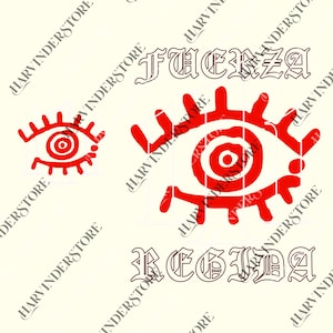 Może przedstawiać: Czerwona grafika oka ze słowem "FUERZA" powyżej i "REGIDA" poniżej, wszystko w stylu vintage. Projekt powtarza się na kremowym tle. Słowo "HARVINDERSTORE" powtarza się po przekątnej na obrazie.