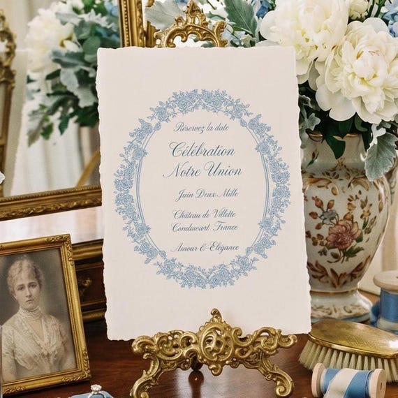 Vintage Oval Crest Frame PNG, Ornate Wedding Monogram Frame, Fine Line Border Clipart
