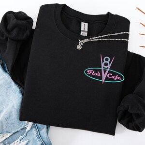 Camiseta bordada de Disney Cars Flos Cafe, suéter de Cars Lightning McQueen Cafe, sudadera de Pixar Cars McQueen Mater Sally imagen 12