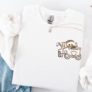 Puede incluir: Un juego de tres tazas de cer&aacute;mica con acabado mate y moteado. Las tazas son de color crema, gris claro y gris oscuro. Cada taza tiene un dise&ntilde;o simple y minimalista.