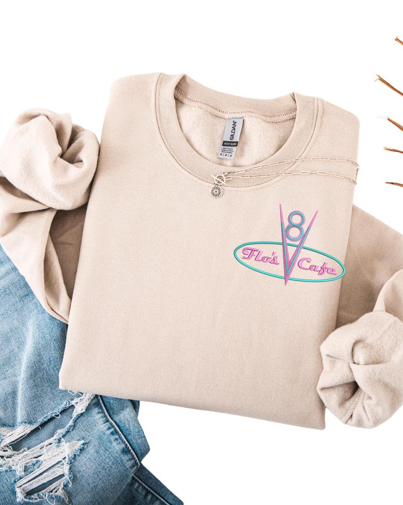 Puede incluir: Un juego de tres tazas de cer&aacute;mica con acabado mate moteado. Las tazas son de color crema, gris claro y gris oscuro. Cada taza tiene un dise&ntilde;o simple y minimalista, ideal para caf&eacute; o t&eacute;.