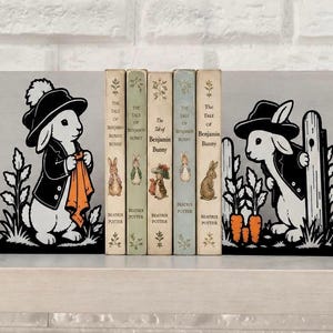 Beatrix Potters Sagan om Benjamin Bunny Bokstöd, Vintage Kanin, Barnrumsinredning, Cottagecore och Present till Läsare