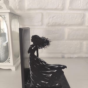 Sujetalibros Wuthering Heights – Heathcliff y Catherine – Gothic Romance Bookshelf Decor – amantes de la literatura – decoración romántica