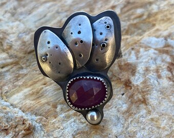 Deep pink, ruby, sterling silver, ring, size 7 1/2, gemstone, metalsmith, petals, gift