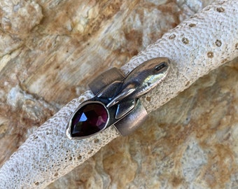 sterling silver, ring, size 7.5, garnet, rocket, space, spacecraft, galaxy, orbit, celestial, jewelry, gift