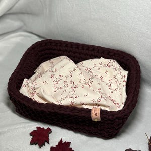 Crochet basket with wooden base | Crocheted rectangular basket | Utensilio | Storage | Crochet basket in many sizes and colors, gift idea