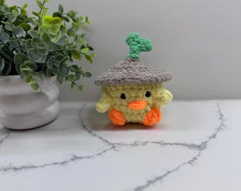 Ręcznie robiona na szydełku laska w kapeluszu – urocza pluszowa Amigurumi