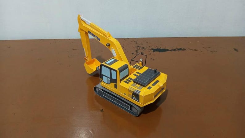 Excavator papercraft, hydraulic excavator, Komatsu PC200, construction equipment, template, printable papercraft, paper model, vehicle, pdf image 4