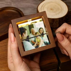 Personalized Flip Book Frame Photo Animation Machine – Custom Mechanical Hand Motion Photo Album – Gift for Birthday Halloween Anniversary