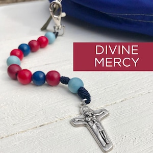 DIVINE MERCY Single Decade Rosary with clasp - Decade Rosary - Catholic Rosary  - Wood Bead Rosary - Confirmation Gift - Catholic Gift
