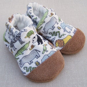 Animals, Zoo, ORGANIC Cotton, Leather, Soft Sole, Baby Slippers, HANDMADE, non slip, Baby Shoes, Toddler Shoes, Montessori