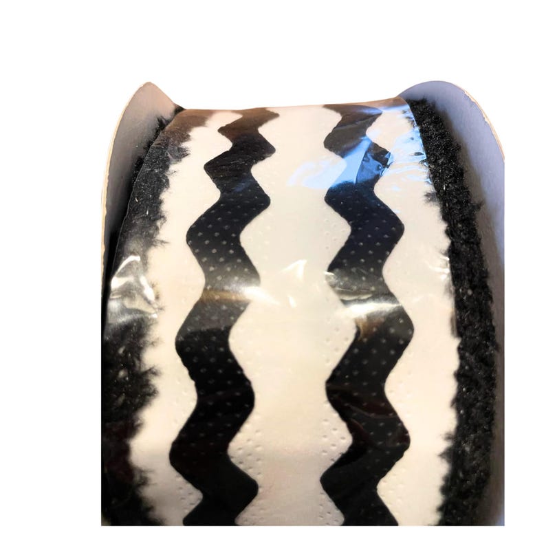 Black and White Ric Rac Ribbon: 2.5in X 10yd Wired Velvet Ribbon - Etsy