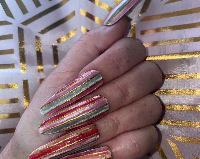 Cats eyes striped multicolor. Reusable, Press-on nails, false nails. Glossy finish