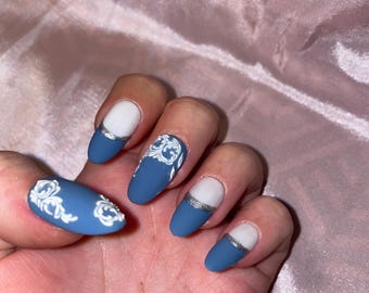 28-piece kit. White lace. Matte blue, white, silver. Sizes from 00 to 9. Reusable, Press-on nails, false nails, Matte finish