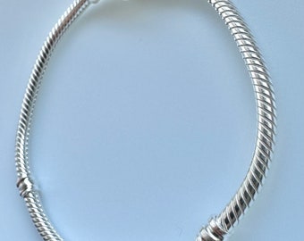 Original Pandora Moments Snake Link Bracelet With Heart