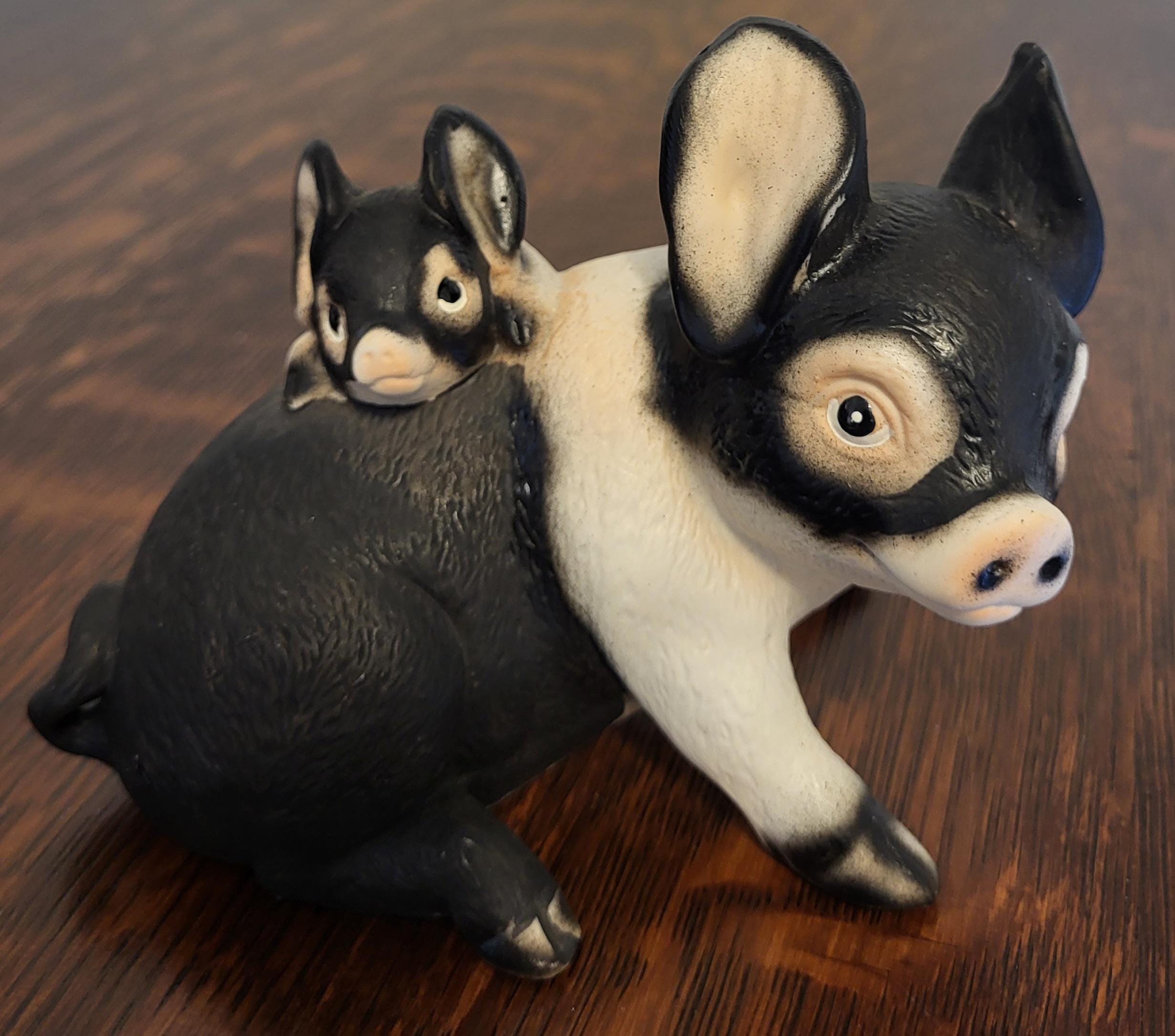 【ボクくん様用】NEW ENGLAND / 1978 Harvey Knox Kingdom Hand Painted Mom Pig & Piglet Figurine - Etsy