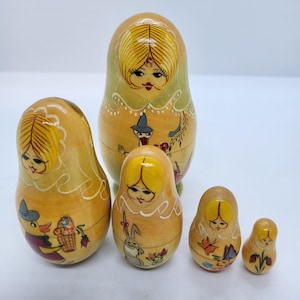 Russian Matryoshka Nesting Dolls-Set of 5 Hand Painted Wooden Figures
