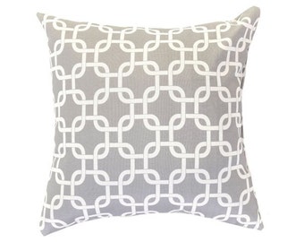 Gray Links Throw Pillow Cover
