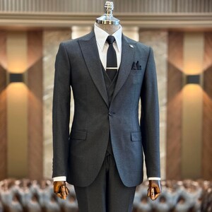 Gray 3-Piece Slim Fit Suit for Men - Wedding Suits - Engagement Suits - Prom, Groom wear and Groomsmen Suits - Gray suit - ElegantGroom