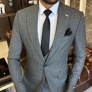 Gray 3-Piece Slim Fit Suit for Men - Wedding Suits - Engagement Suits - Prom, Groom wear and Groomsmen Suits - Gray suit - ElegantGroom