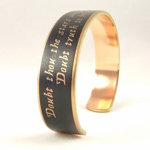 Bracciale Amleto Citazioni Shakespeare Regalo per gli amanti dei libri Dubiti delle stelle Letteratura classica Regalo per l'attrice Regalo per il bibliotecario immagine 3