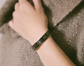 Memento Mori - Skinny Cuff Bracelet - Gothic Jewellery - Latin Quote Bracelet - Literary Gifts