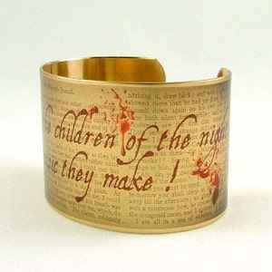 Dracula Quote Cuff Bracelet - Bram Stoker Vampire Gothic Literature - Literary Gift - Blood Red - Horror Bookish Gift image 5